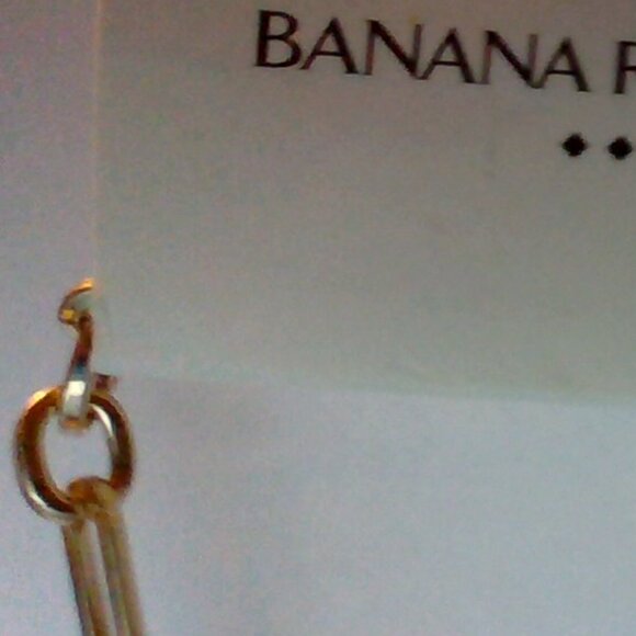 Brand New Banana Republic Gold-Tone Bracelet - Picture 6 of 6